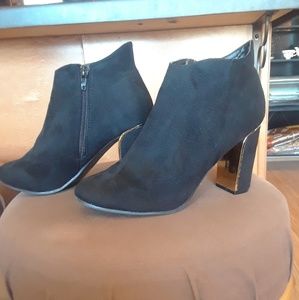 Ankle boots